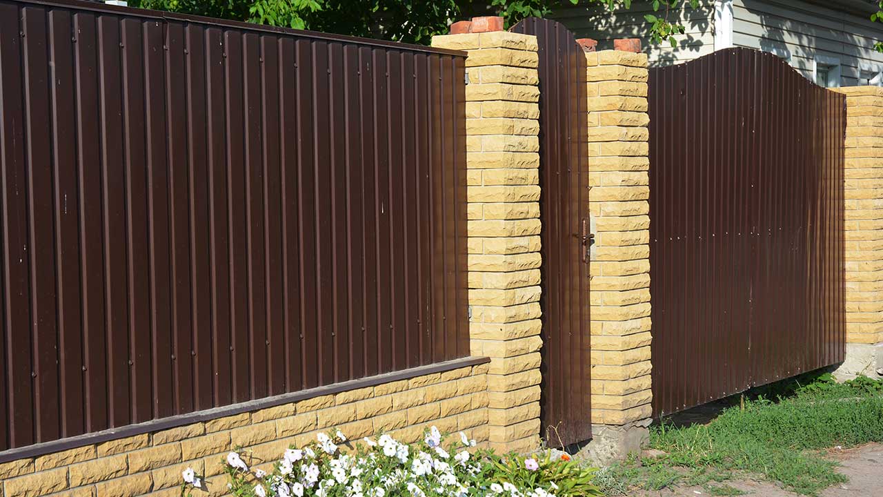 Fencing work site.